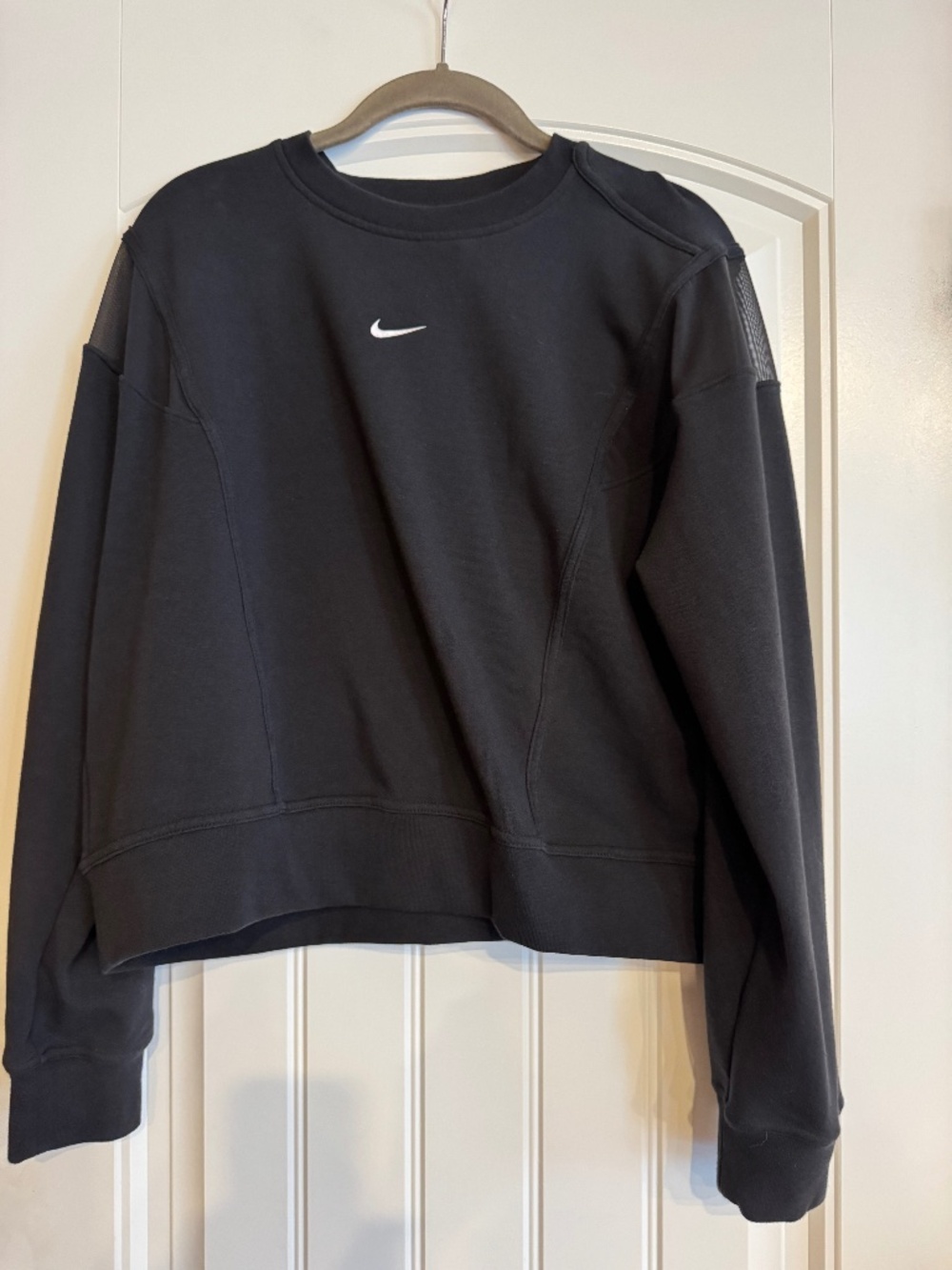 Nike women’s sweatshirt